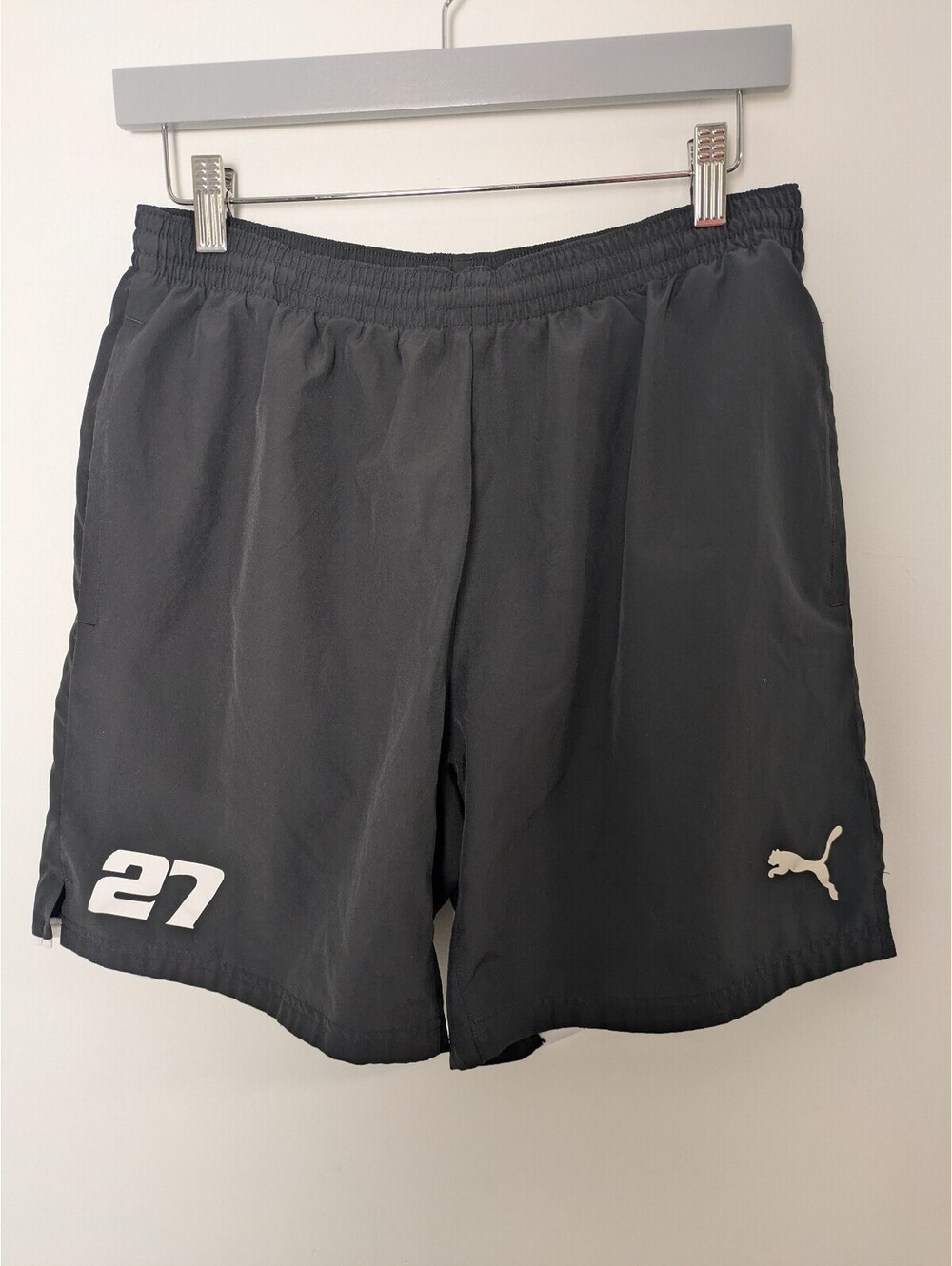 PUMA Men's Athletic Shorts Sz Large Black Soccer Training Gym Shorts Mesh Lining